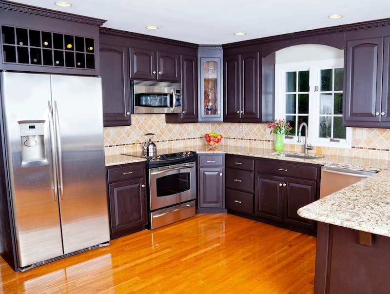 Incorporating Color Into Your Kitchen Design